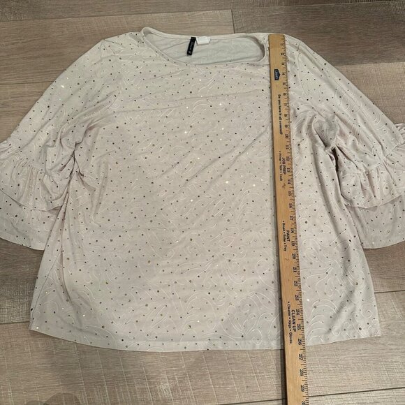 NEW DIRECTIONS WOMENS 2X CREAMY SPARKLY BLOUSE HOLIDAY - Picture 4 of 8